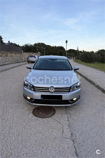 Usado VW Passat Edition 120 CV (88 kW) 2014 Gris / plata Berlina