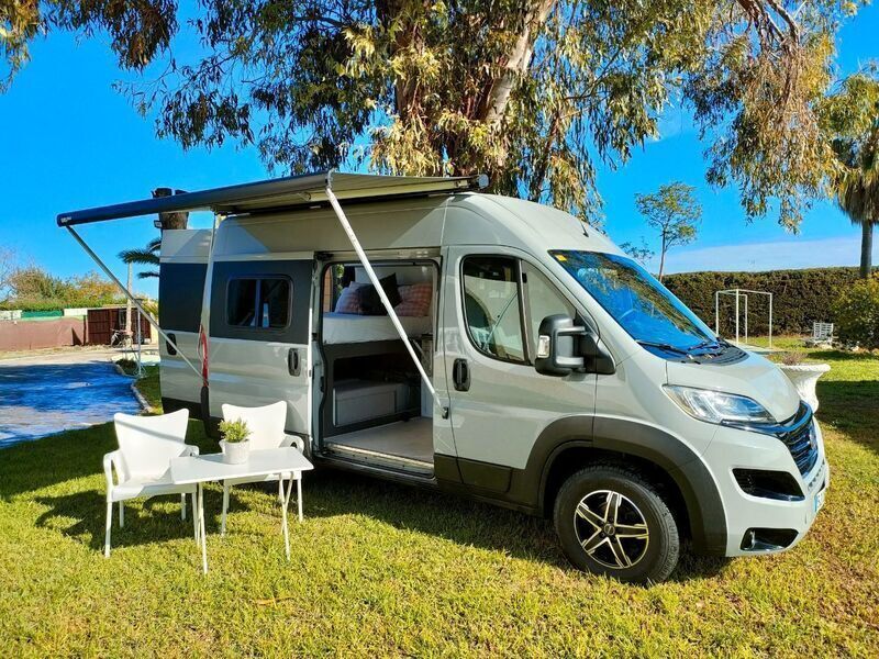 Usado Fiat Ducato 130 CV (95 kW) 2017 Gris Van