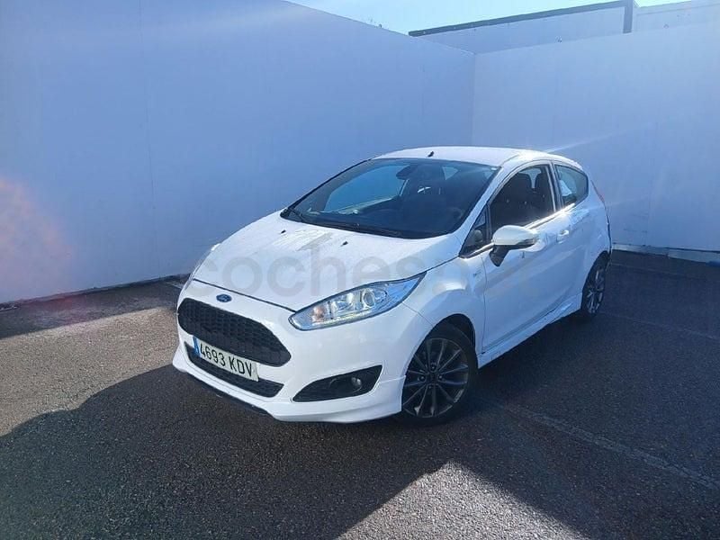 Usado Ford Fiesta ST-Line 95 CV (69 kW) 2017 Blanco Berlina