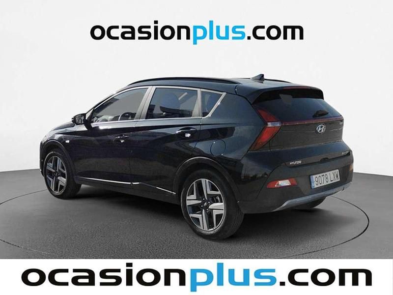 Usado Hyundai Bayon 101 CV (74 kW) 2022 Negro SUV