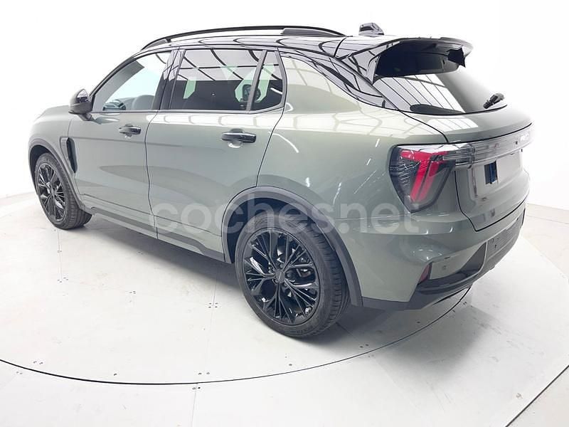 Usado Lynk & Co 01 276 CV (202 kW) 2025 Verde SUV