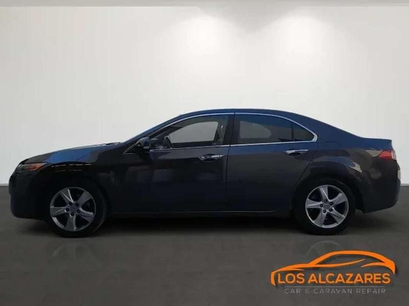 Usado Honda Accord Luxury 150 CV (110 kW) 2009 Plateado Berlina