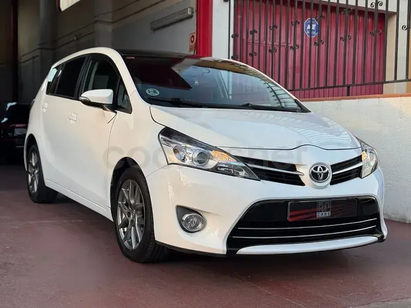 Usado Toyota Verso Advance 124 CV (91 kW) 2013 Blanco Monovolumen