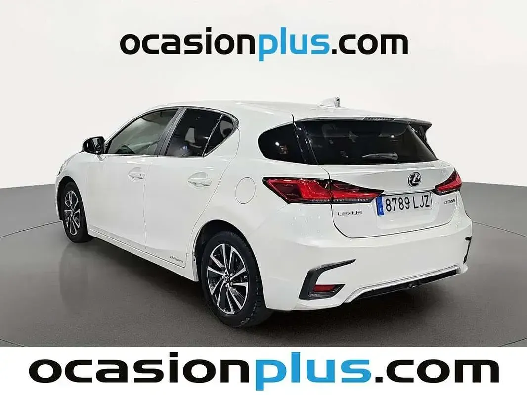 Usado Lexus CT200h Business Edition 136 CV (100 kW) 2020 Blanco Utilitario