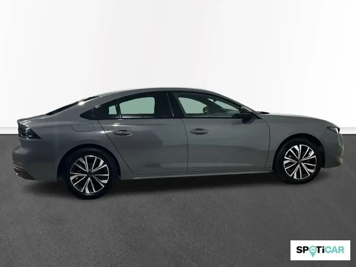 Usado Peugeot 508 Allure 130 CV (95 kW) 2024 Gris Berlina