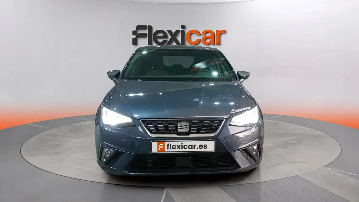 Usado Seat Ibiza XCELLENCE 116 CV (85 kW) 2025 Gris Utilitario