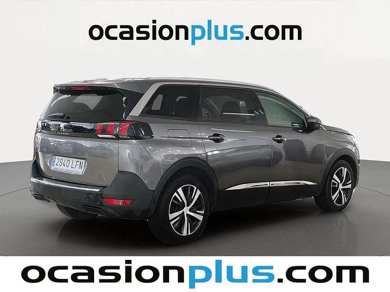 Usado Peugeot 5008 Allure 131 CV (96 kW) 2020 Gris plata SUV
