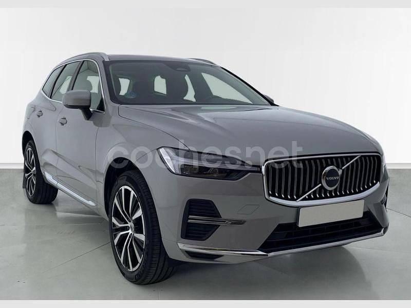 Gris / plata Usado 2023 Volvo XC60 Plus SUV | 45.900 € (Caro) - Imagen 1/4