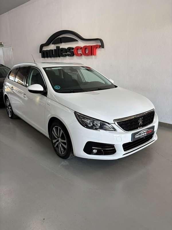 Blanco Usado 2021 Peugeot 308 SW Style Familiar | 10.899 € (Precio justo) - Imagen 1/4