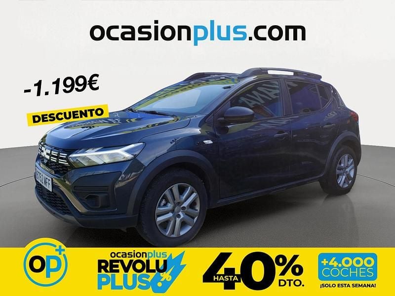 Usado Dacia Sandero Essentiel 101 CV (74 kW) 2023 Gris Berlina