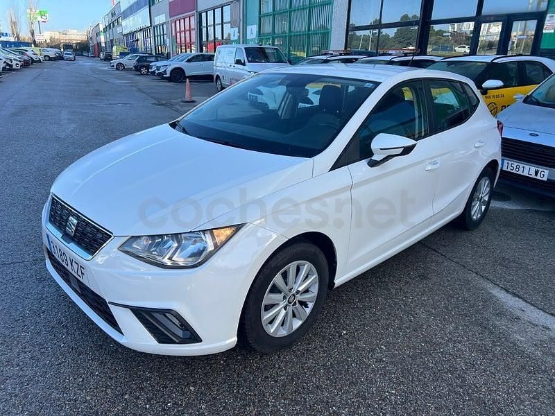 Usado Seat Ibiza Style Plus 95 CV (69 kW) 2019 Blanco Utilitario
