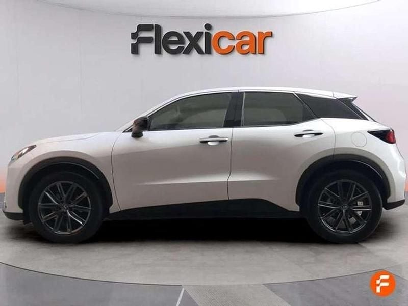 Usado Lexus LBX 136 CV (100 kW) 2024 Blanco SUV