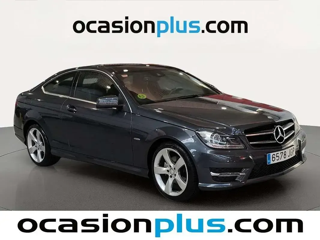 Usado Mercedes C220 170 CV (125 kW) 2015 Gris Coupe