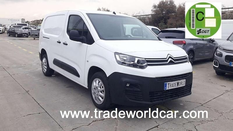 Usado Citroën Berlingo Feel 102 CV (75 kW) 2020 Blanco Monovolumen