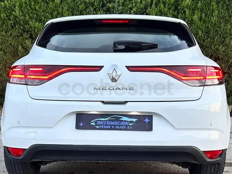 Usado Renault Mégane II R.S. 115 CV (84 kW) 2022 Blanco Berlina