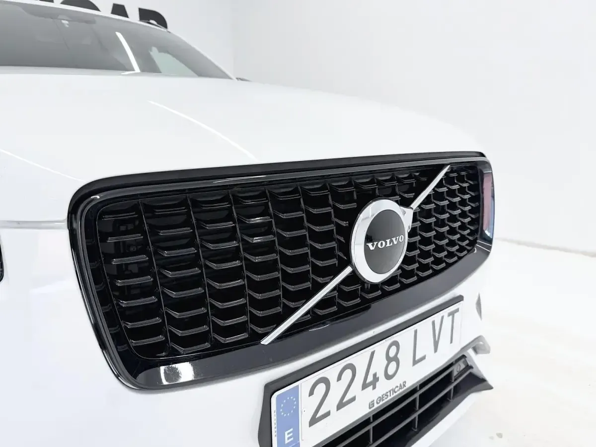 Usado Volvo XC90 R-Design 235 CV (172 kW) 2021 SUV