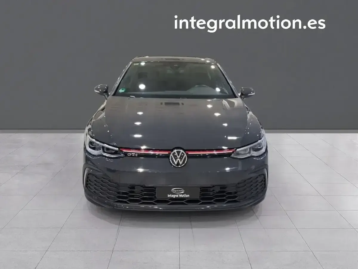 Usado VW Golf VIII GTI 244 CV (179 kW) 2022 Gris