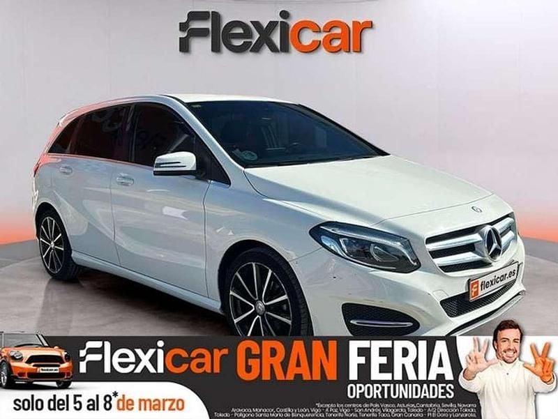 Begagnad Mercedes B180 Urban 109 HK (80 kW) 2015 Minibuss