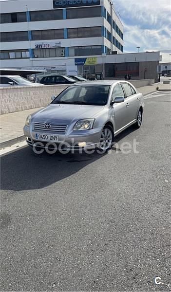 Gris / plata Usado 2005 Toyota Avensis Executive Berlina | 3200 € (Buen precio) - Imagen 1/2