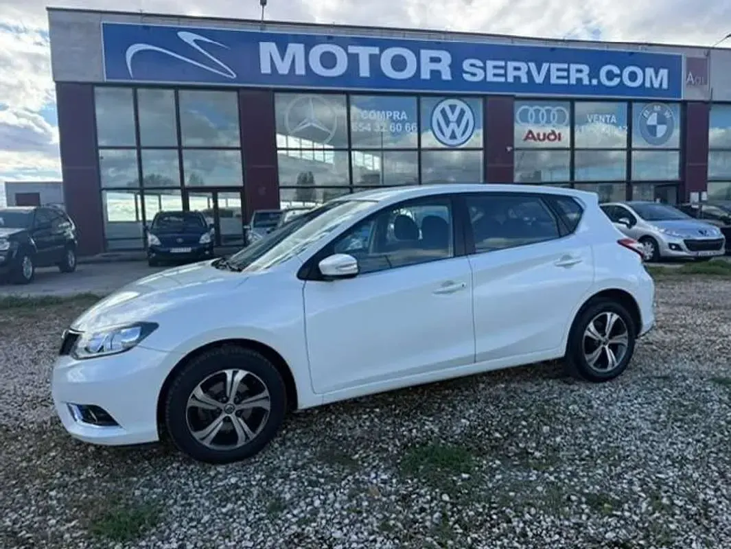 Usado Nissan Pulsar N-Connecta 116 CV (85 kW) 2016 Blanco Utilitario