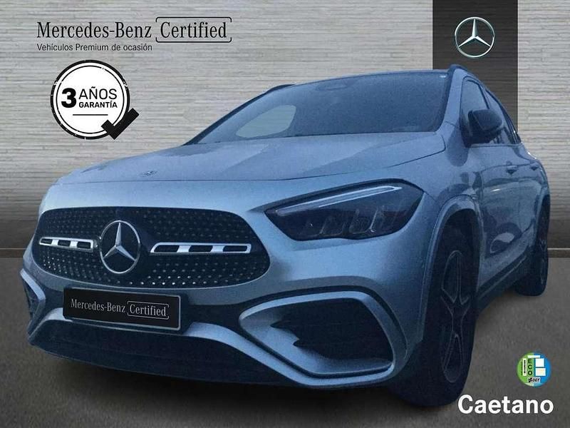 Usado Mercedes GLA200 163 CV (119 kW) 2025 Plateado SUV