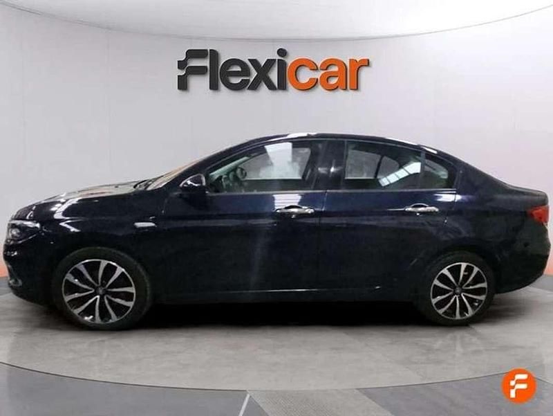 Usado Fiat Tipo Lounge 95 CV (69 kW) 2019 Azul Berlina