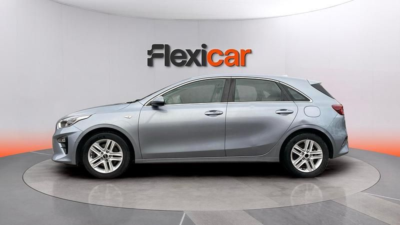 Usado Kia Ceed 101 CV (74 kW) 2021 Rojo Utilitario