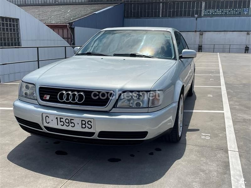 Usado Audi S6 230 CV (169 kW) 1997 Gris / plata Berlina