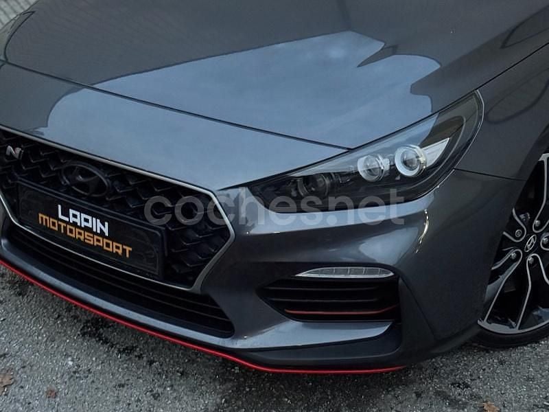 Usado Hyundai i30 N Performance 275 CV (202 kW) 2018 Gris / plata Berlina