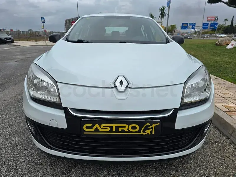 Usado Renault Mégane Authentique 90 CV (66 kW) 2012 Blanco Berlina