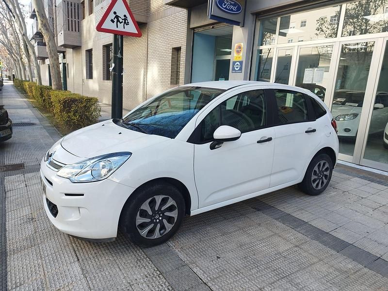Usado Citroën C3 Live 68 CV (50 kW) 2015 Blanco Utilitario
