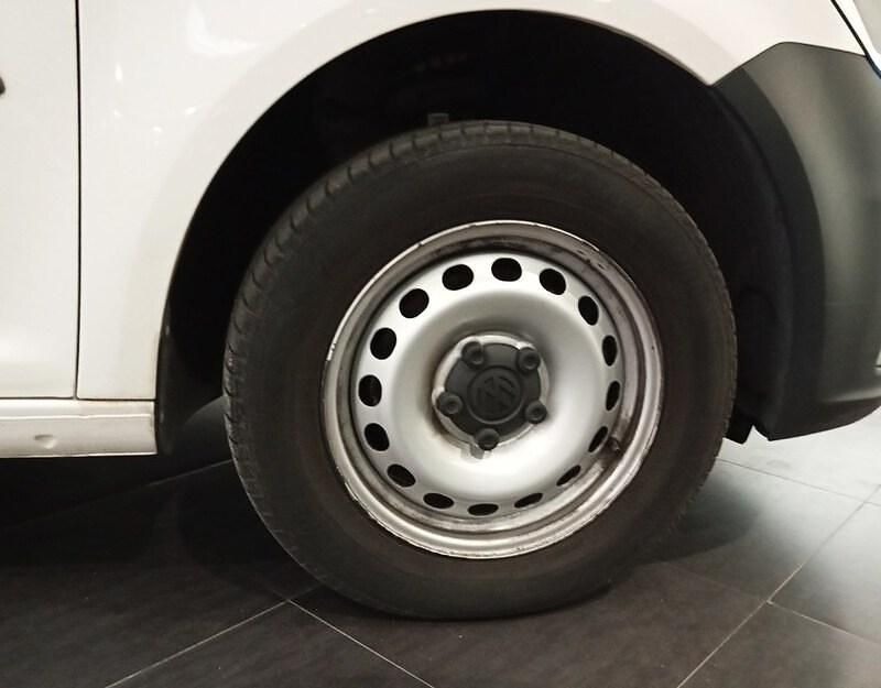 Usado VW Caddy 102 CV (75 kW) 2020 Blanco Monovolumen