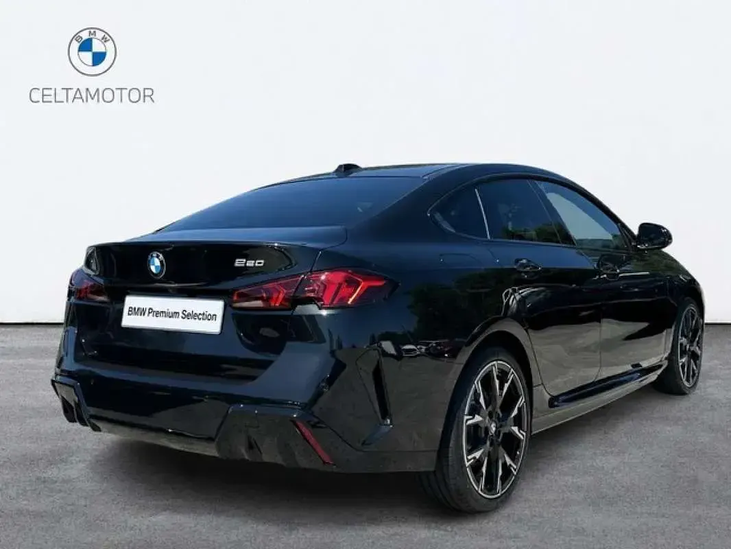 Nuevo BMW 220 Gran Coupé Comfort Edition 156 CV (114 kW) 2026 Negro Coupe