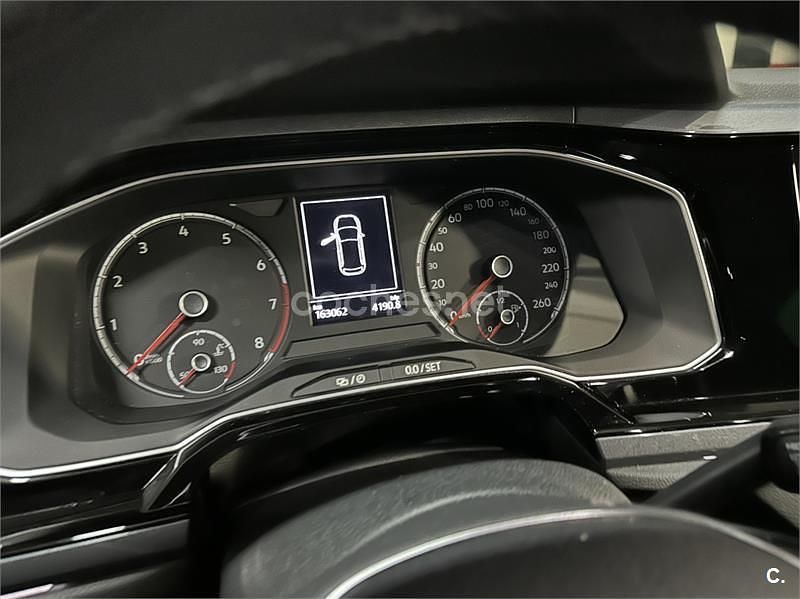 Usado VW Polo Sportline 95 CV (69 kW) 2018 Negro Utilitario