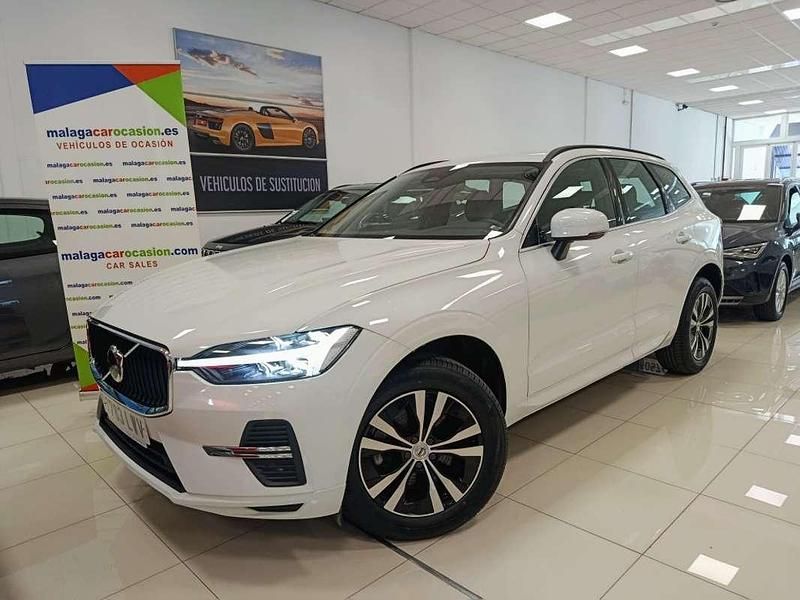 Usado Volvo XC60 Momentum 197 CV (144 kW) 2022 Blanco SUV
