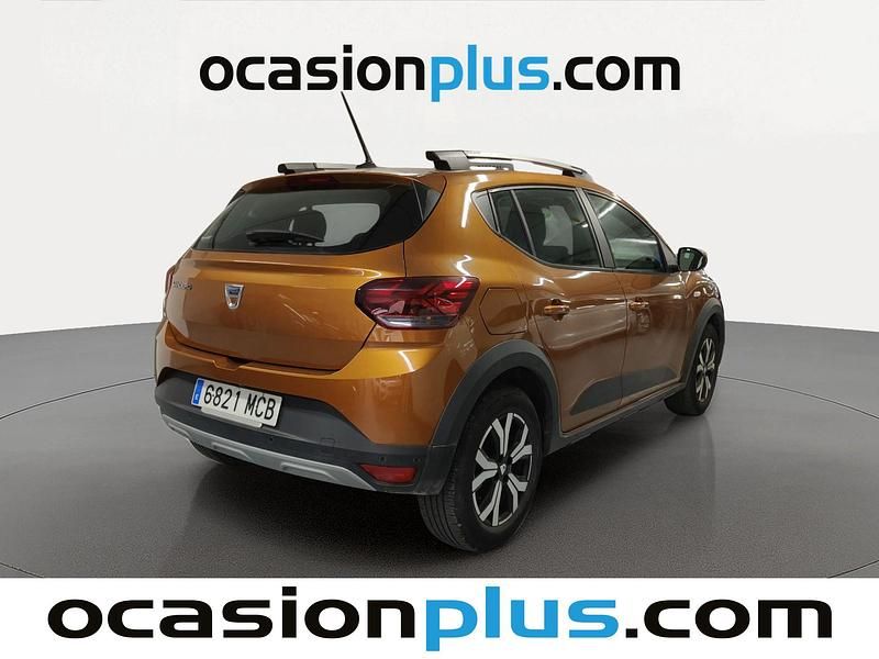 Käytetty Dacia Sandero Essentiel 91 HP (66 kW) 2022 Oranssi Katumaasturi