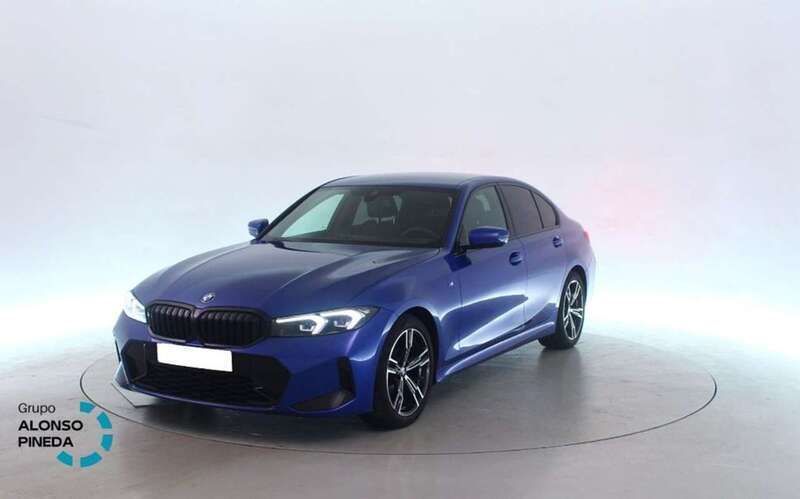 Azul Usado 2024 BMW 320e Comfort Edition Berlina | 40.900 € (Un poco caro) - Imagen 1/4