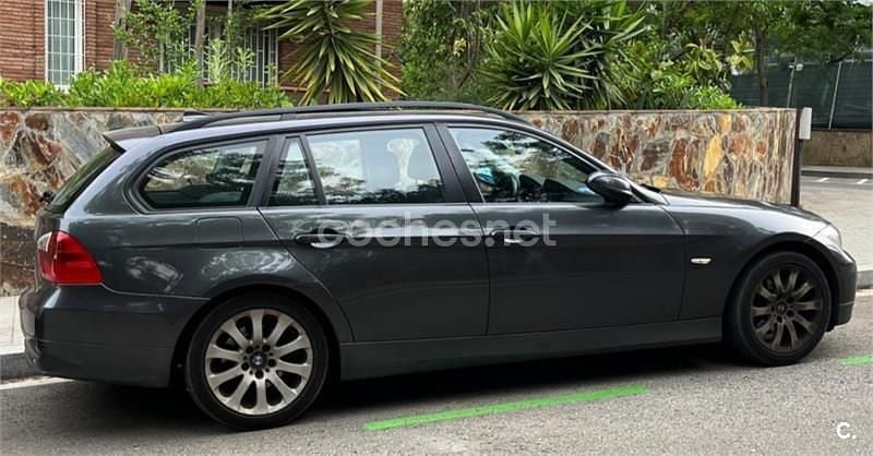 Usado BMW 320 163 CV (119 kW) 2008 Negro Familiar