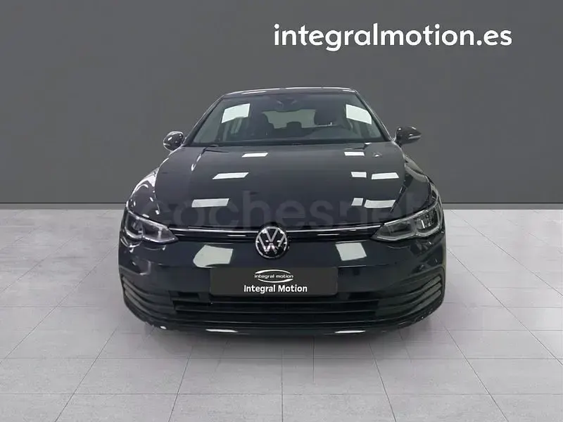 Usado VW Golf VIII Life 110 CV (80 kW) 2022 Negro Berlina