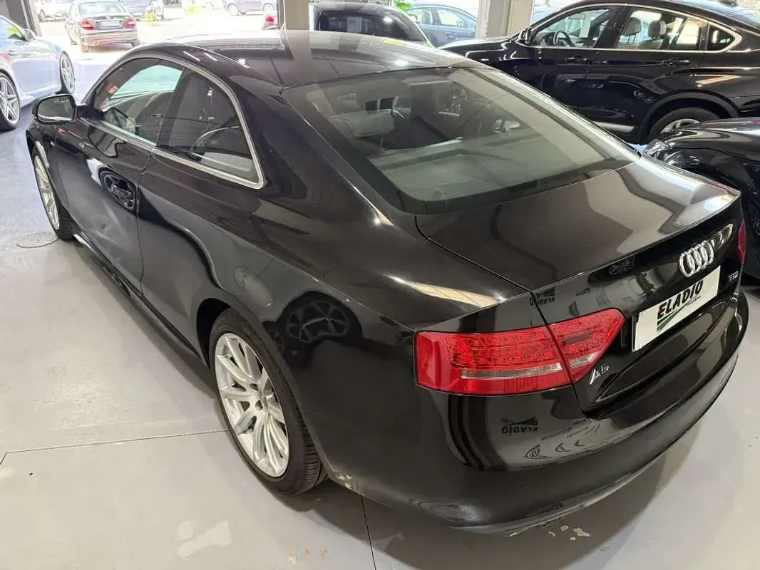 Usado Audi A5 S-Line 170 CV (125 kW) 2011 Negro Coupe
