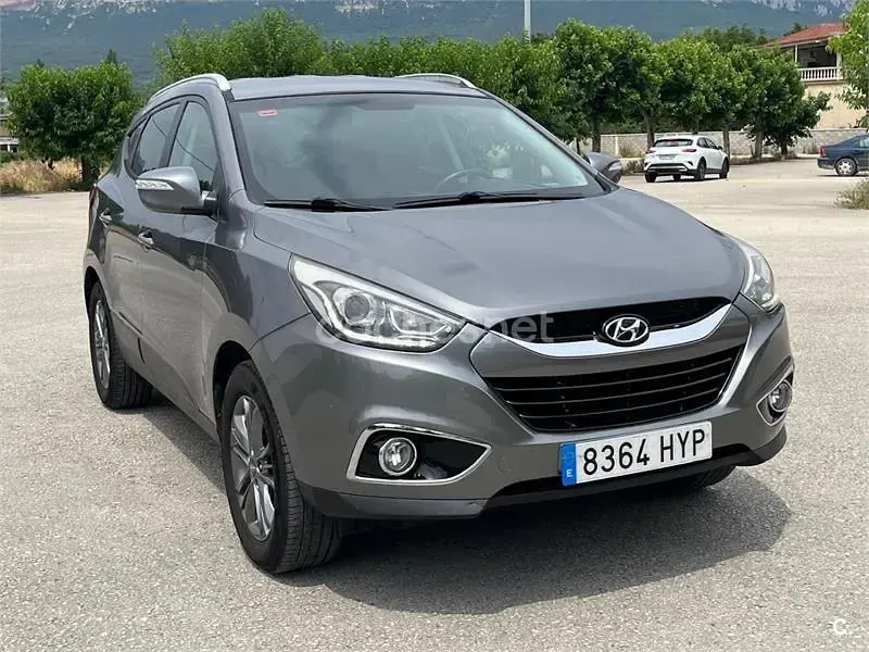 Usado Hyundai ix35 135 CV (99 kW) 2014 Gris / plata SUV