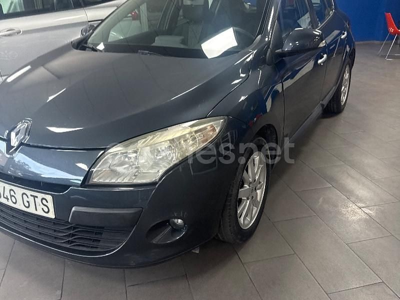 Gris / plata Usado 2009 Renault Mégane Exception Berlina | 3499 € (Precio justo) - Imagen 1/4