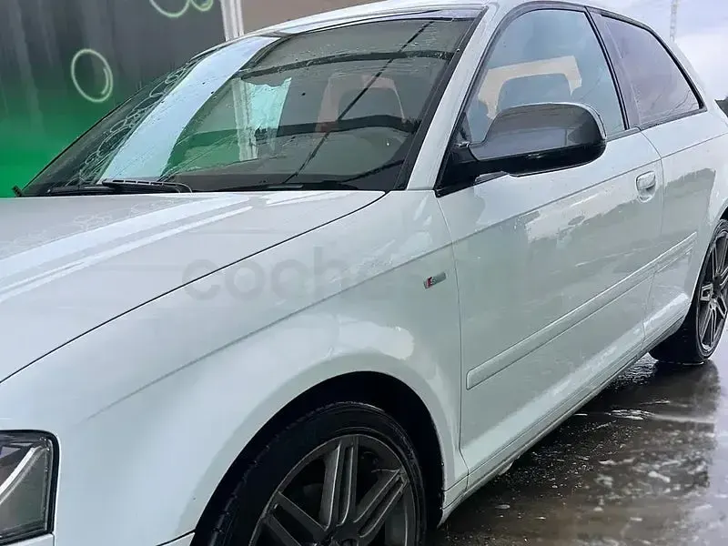 Usado Audi A3 Ambition 140 CV (102 kW) 2011 Blanco Utilitario