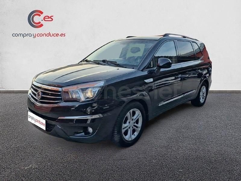 Usado Ssangyong (KGM) Rodius 178 CV (130 kW) 2016 Negro Monovolumen