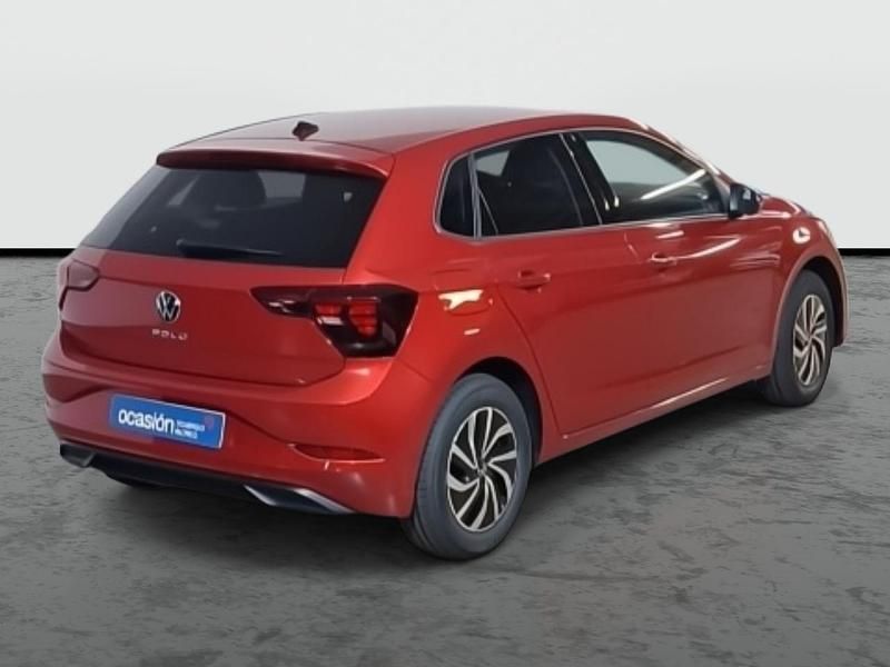Usado VW Polo 95 CV (69 kW) 2025 Rojo intenso metalizado Utilitario