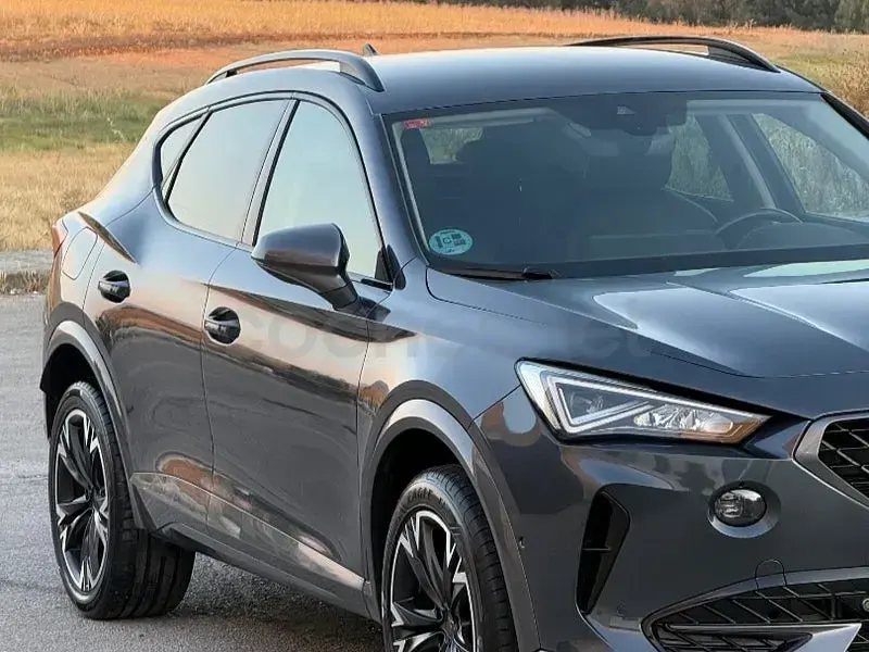 Usado Cupra Formentor 150 CV (110 kW) 2022 Gris / plata SUV