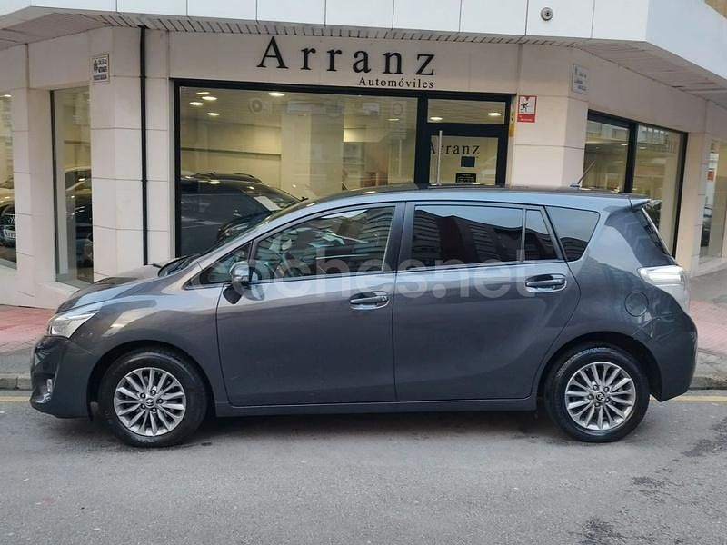 Gris / plata Usado 2018 Toyota Verso Advance Monovolumen | 14.900 € (Precio justo) - Imagen 1/4
