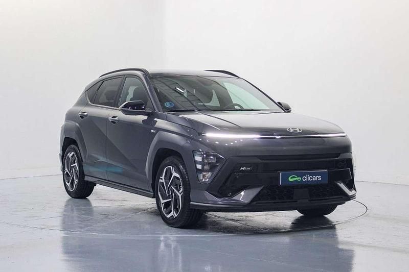 Usado Hyundai Kona N Line 105 CV (77 kW) 2023 Negro SUV