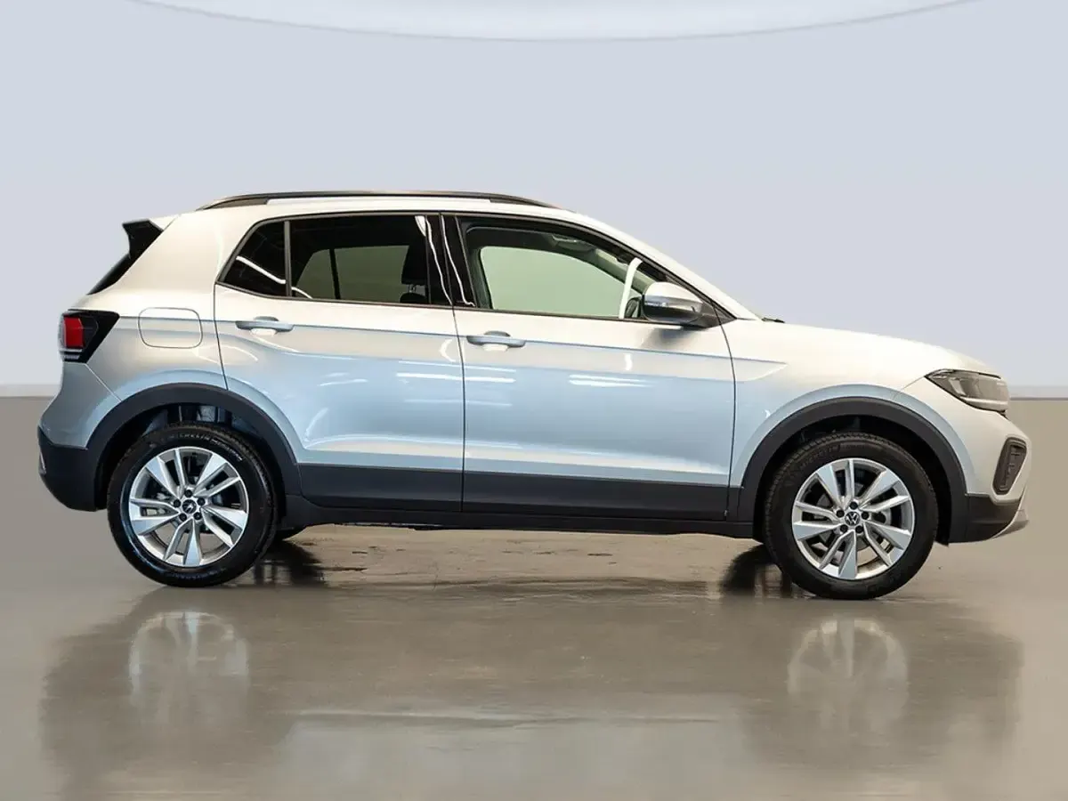 Usado VW T-Cross Life 116 CV (85 kW) 2025 Gris plata SUV