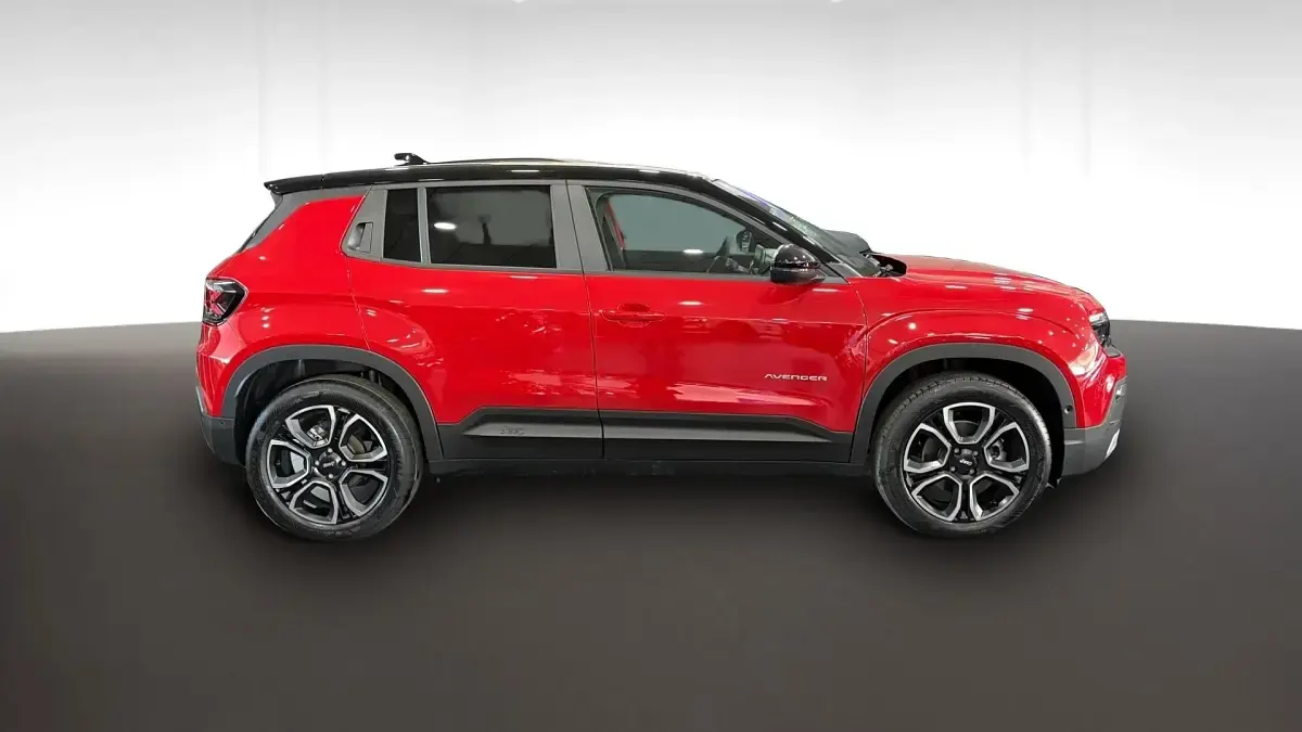 Nuevo Jeep Avenger Altitude 100 CV (73 kW) 2026 Rojo con techo negro SUV